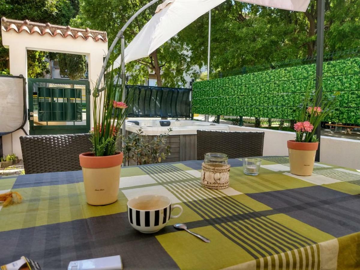 Apartment Lemon Tree Split Exterior photo